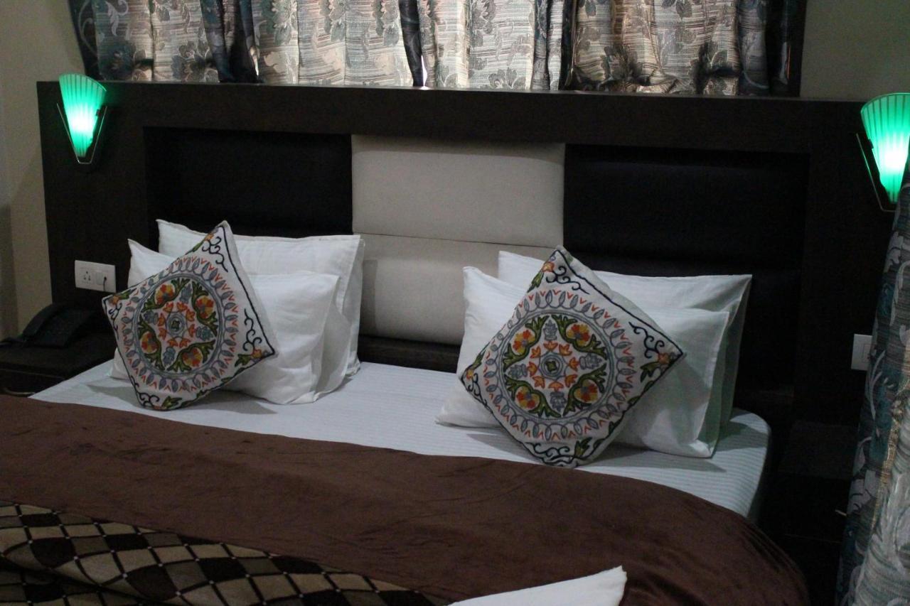 Hotel Samar Srinagar  Exterior photo