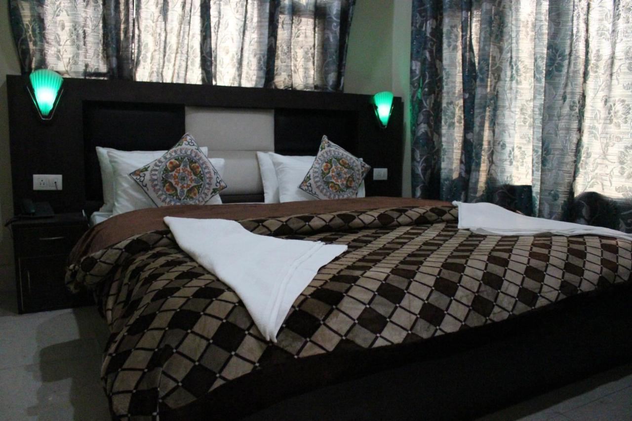 Hotel Samar Srinagar  Exterior photo